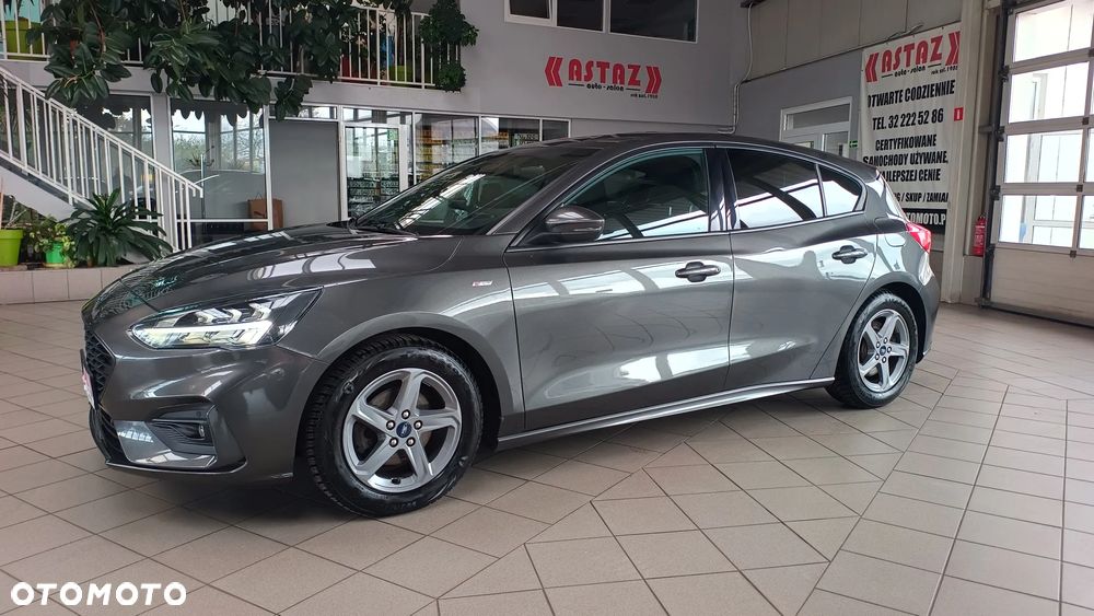Ford Focus 1.5 EcoBoost ST-Line - 4