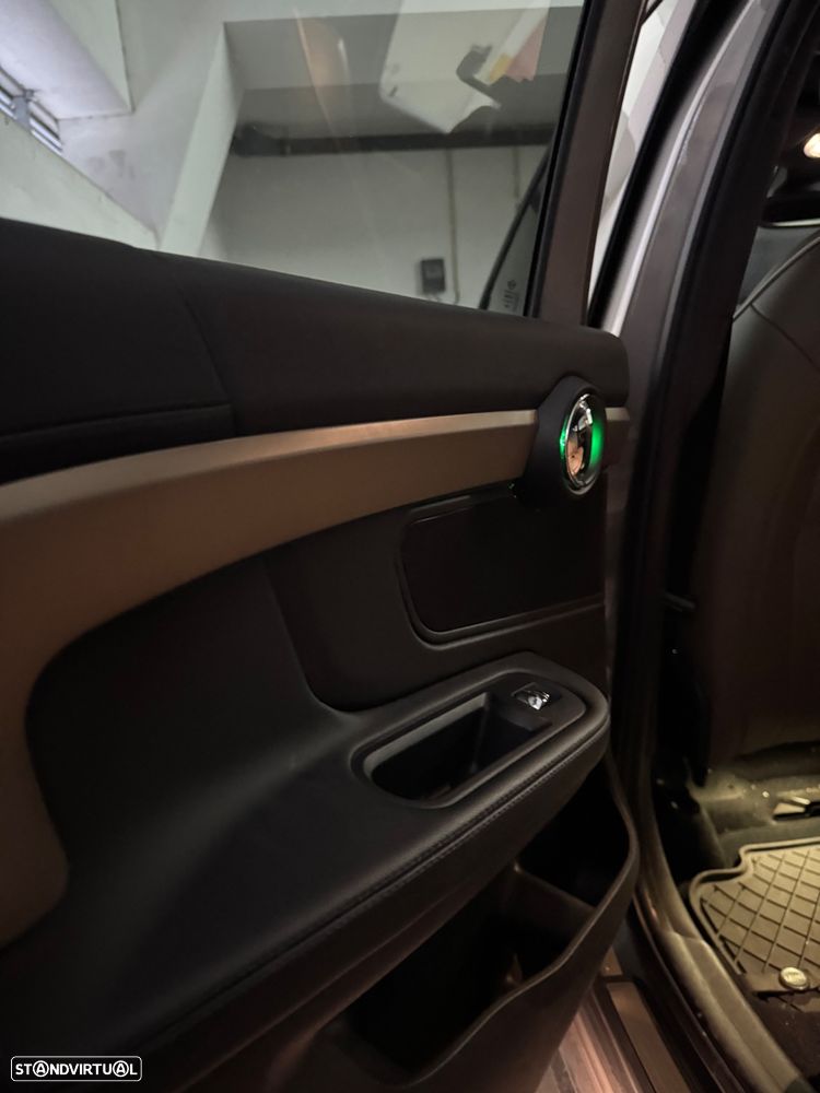 MINI Countryman Cooper SE ALL4 Auto - 24