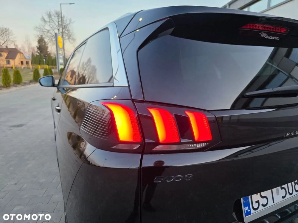 Peugeot 5008 1.5 BlueHDI Allure S&S - 9