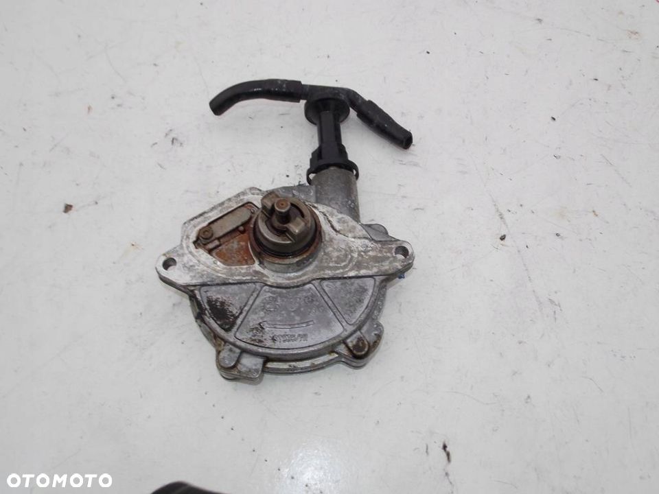 vacum pompa mercedes w203 1.8 k a271 a2712301165 - 3