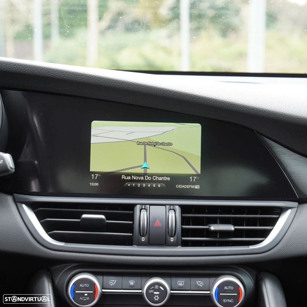 Alfa Romeo Giulia 2.2 D AT8 - 34