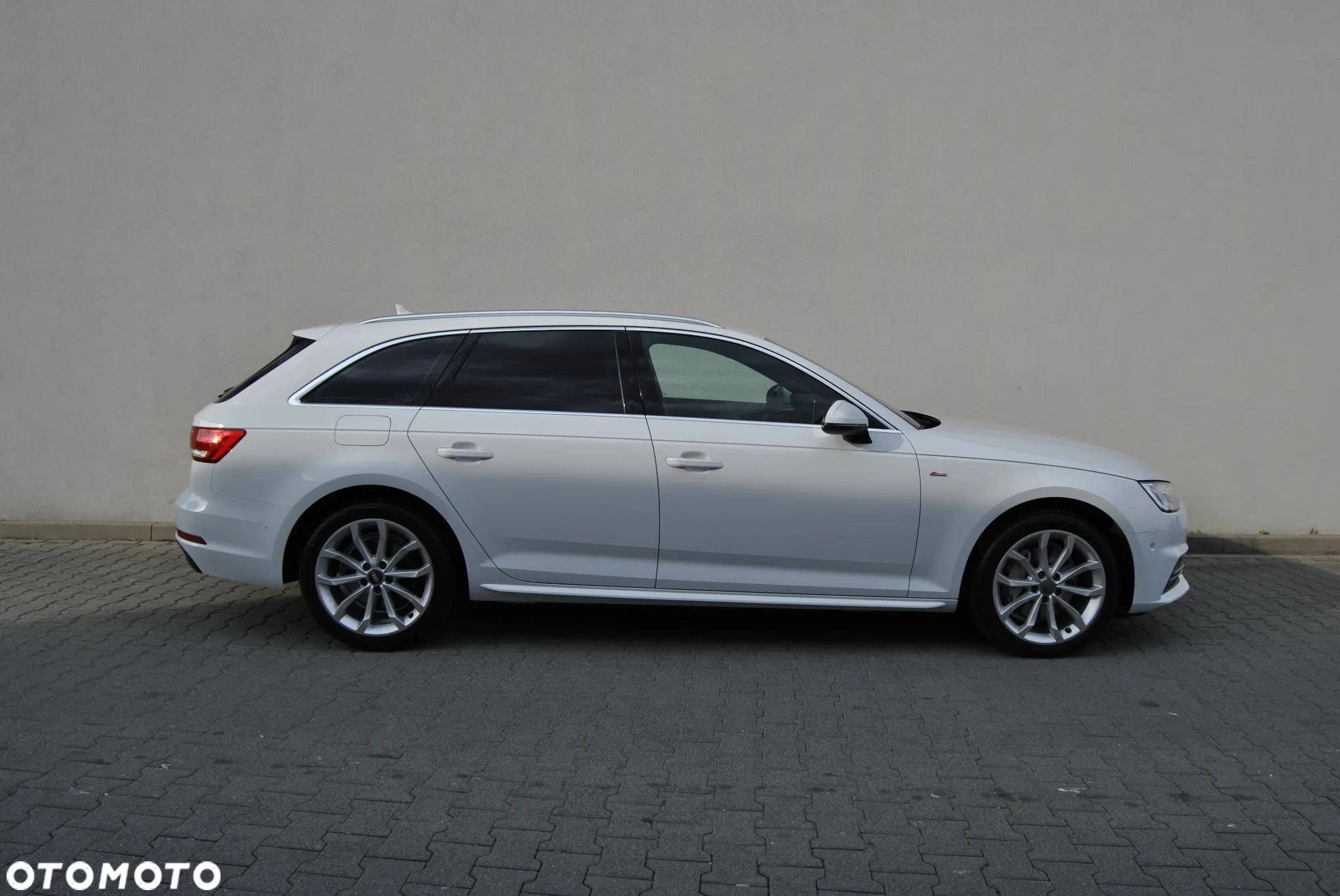 Audi A4 Avant 2.0 TDI ultra S tronic sport - 7