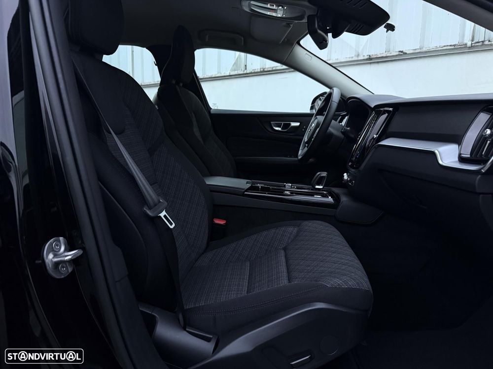 Volvo V60 2.0 T6 AWD TE Essential - 18