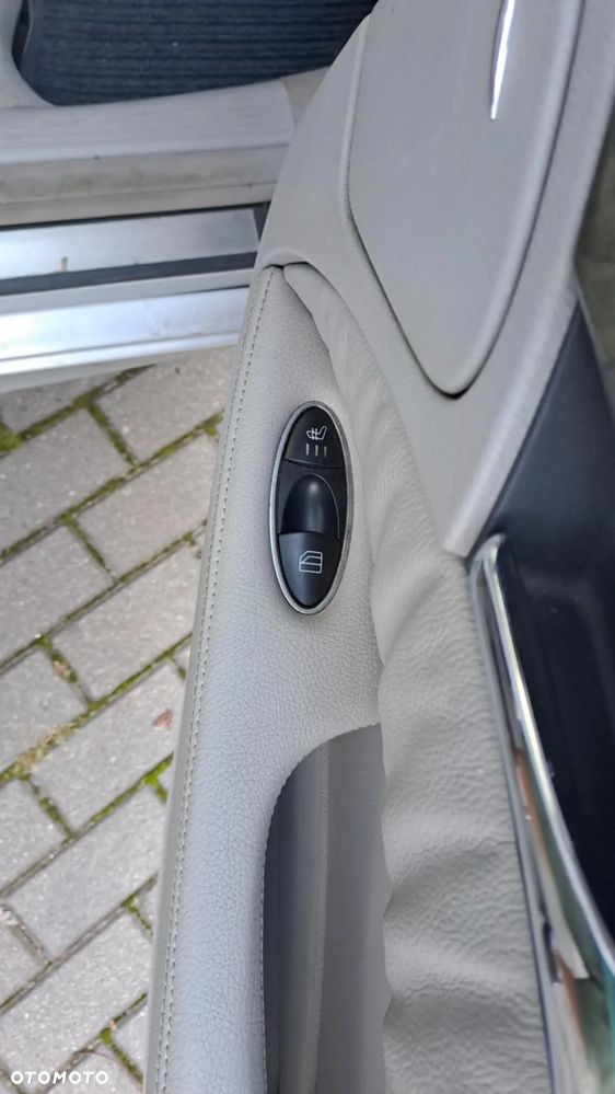 Mercedes-Benz Klasa E 320 CDI 4-Matic Avantgarde - 7