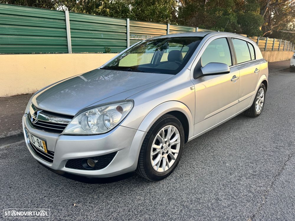 Opel Astra 1.7 CDTI Cosmo ecoFLEX - 1