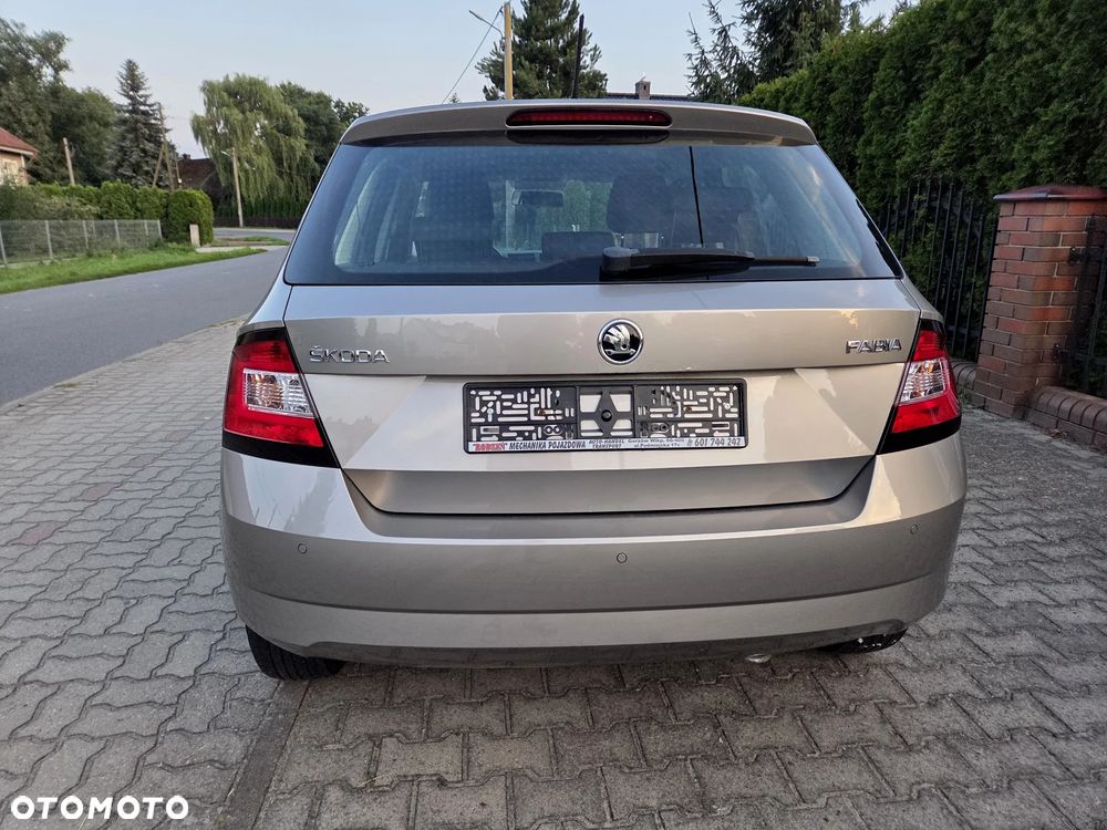 Skoda Fabia 1.2 TSI Active - 6