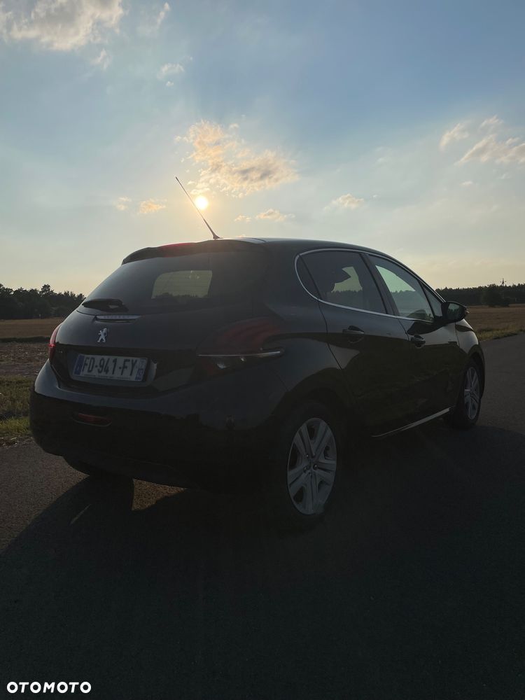Peugeot 208 1.5 BlueHDi Allure S&S - 4