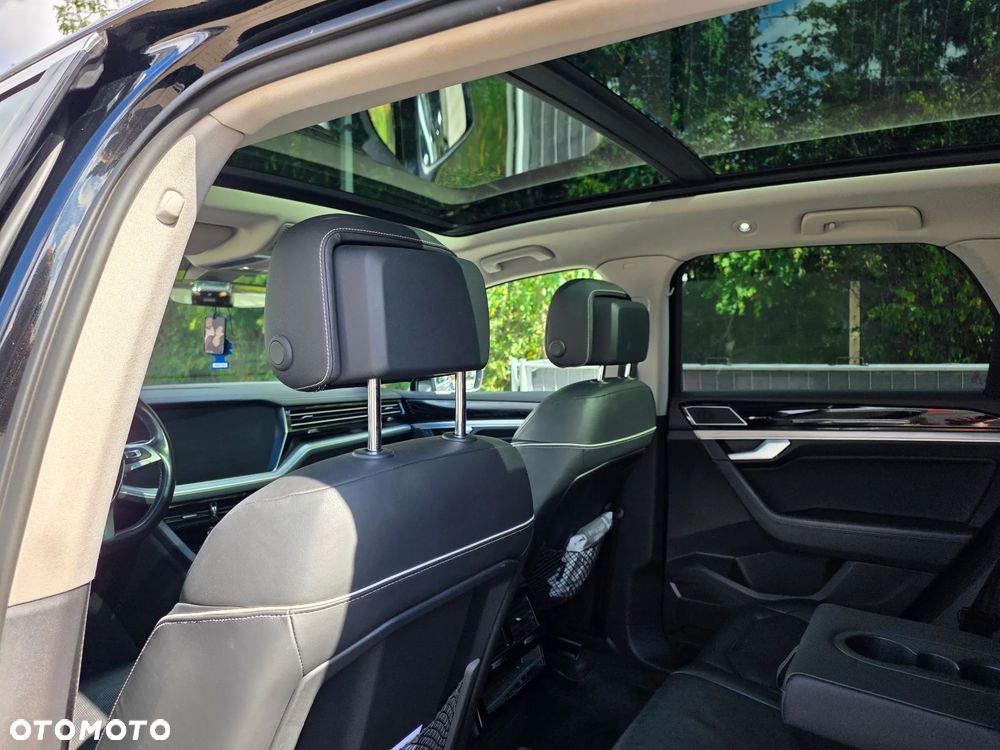 Volkswagen Touareg - 9