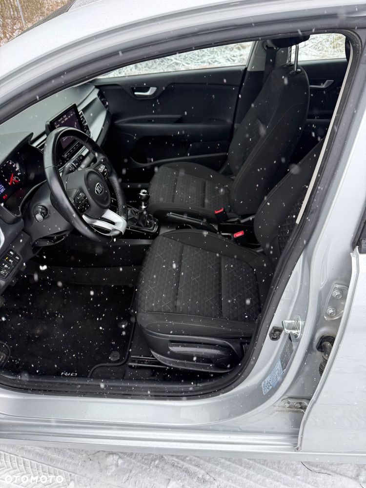 Kia Rio 1.2 Edition 7 - 11