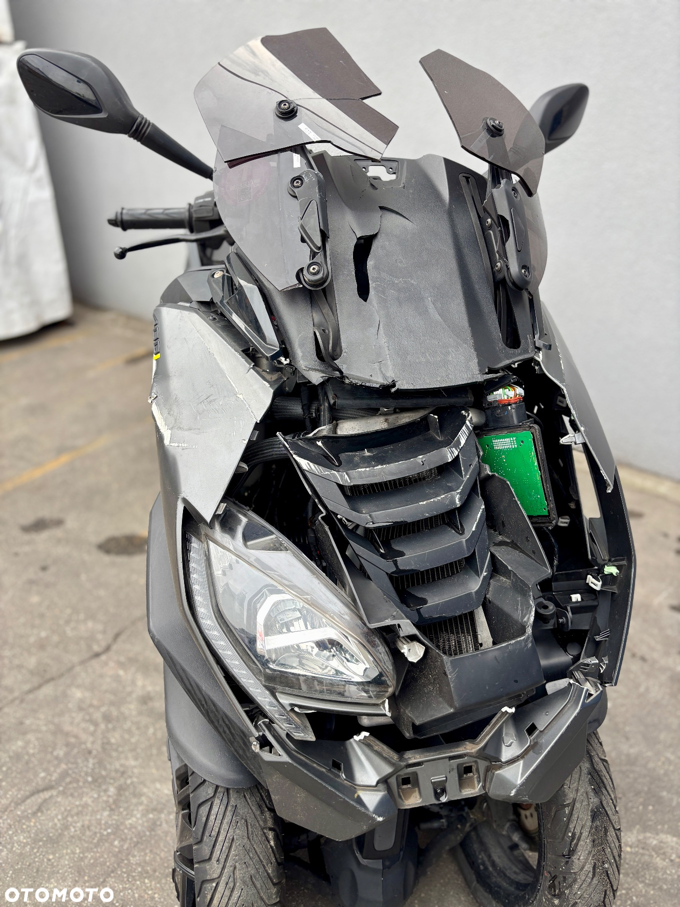 Peugeot Metropolis - 6