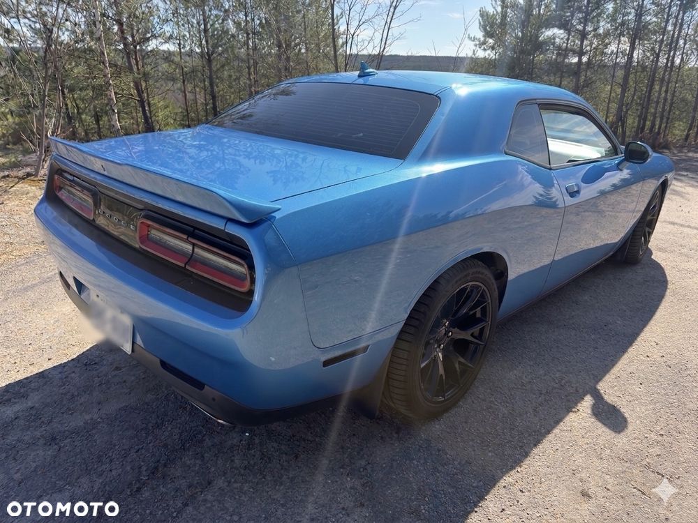 Dodge Challenger 5.7 R/T - 4
