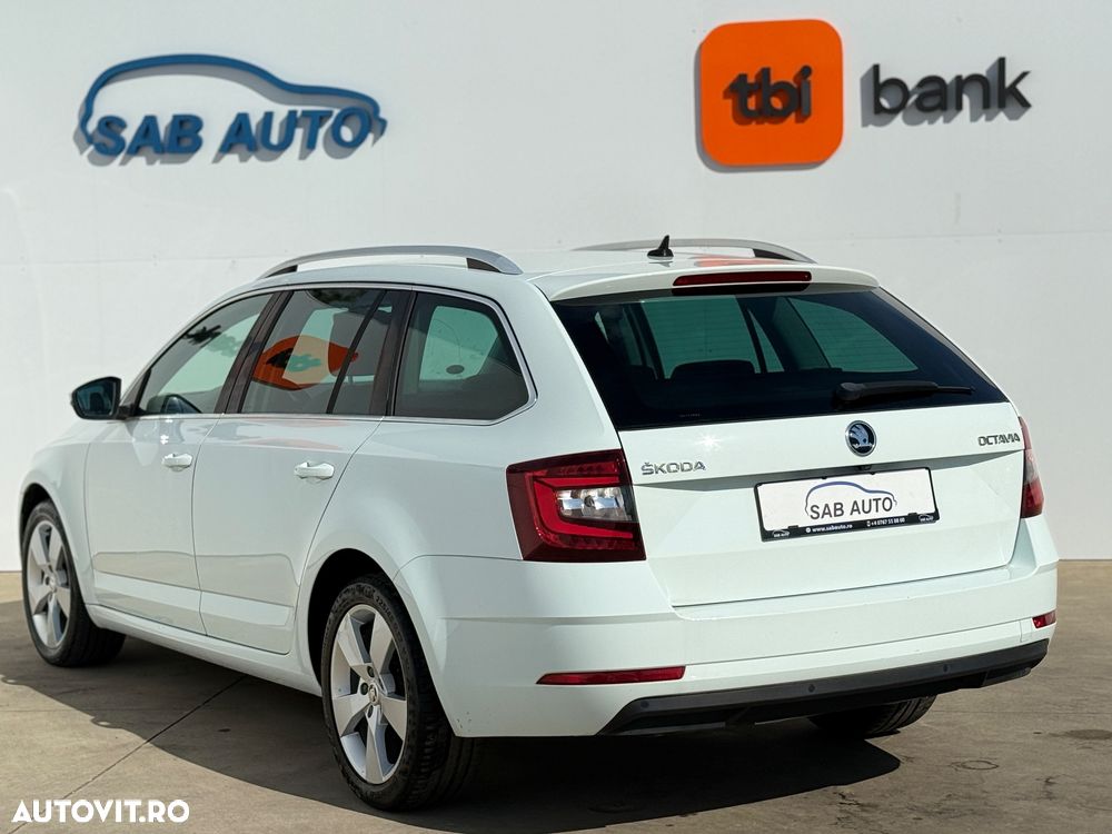 Skoda Octavia 1.6 TDI DSG Style - 21