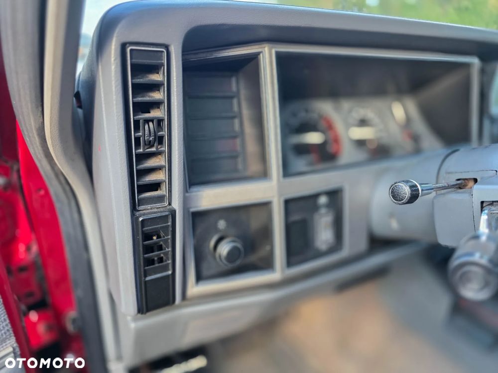 Jeep Comanche - 30