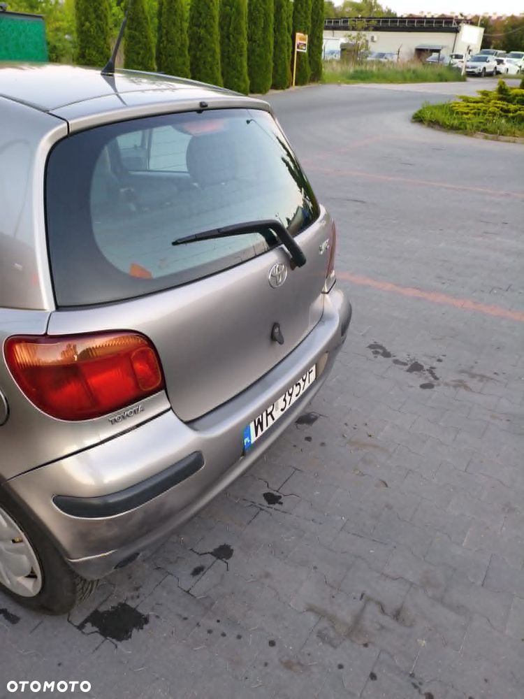 Toyota Yaris 1.0 Base - 34