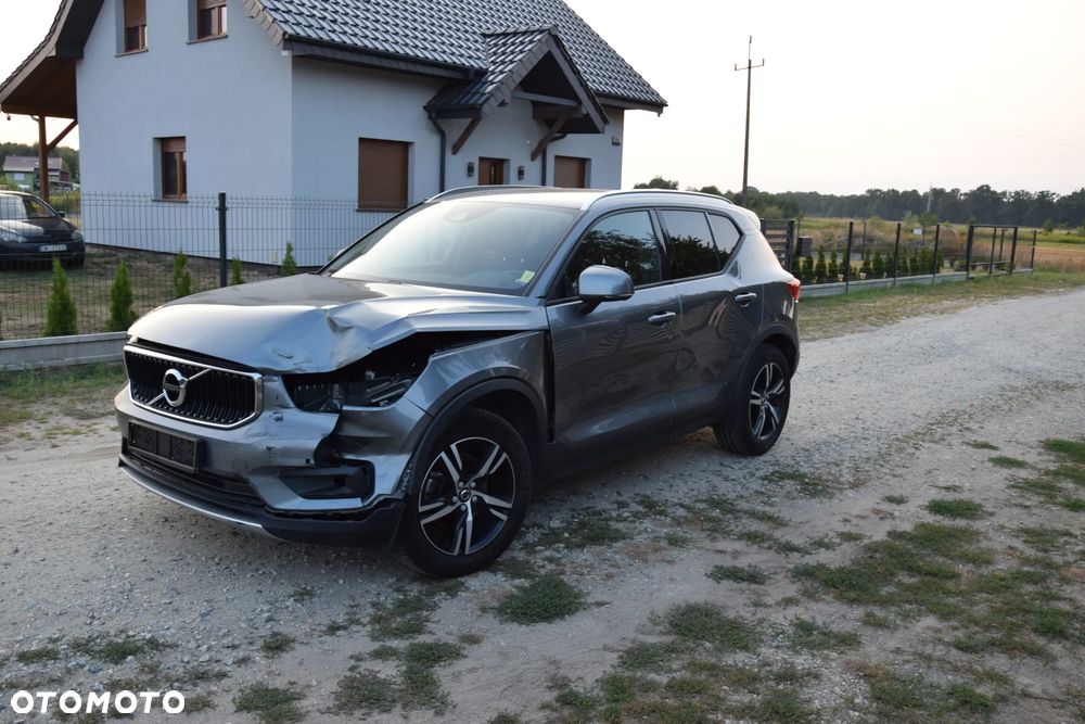 Volvo XC 40 T4 Geartronic Momentum - 5