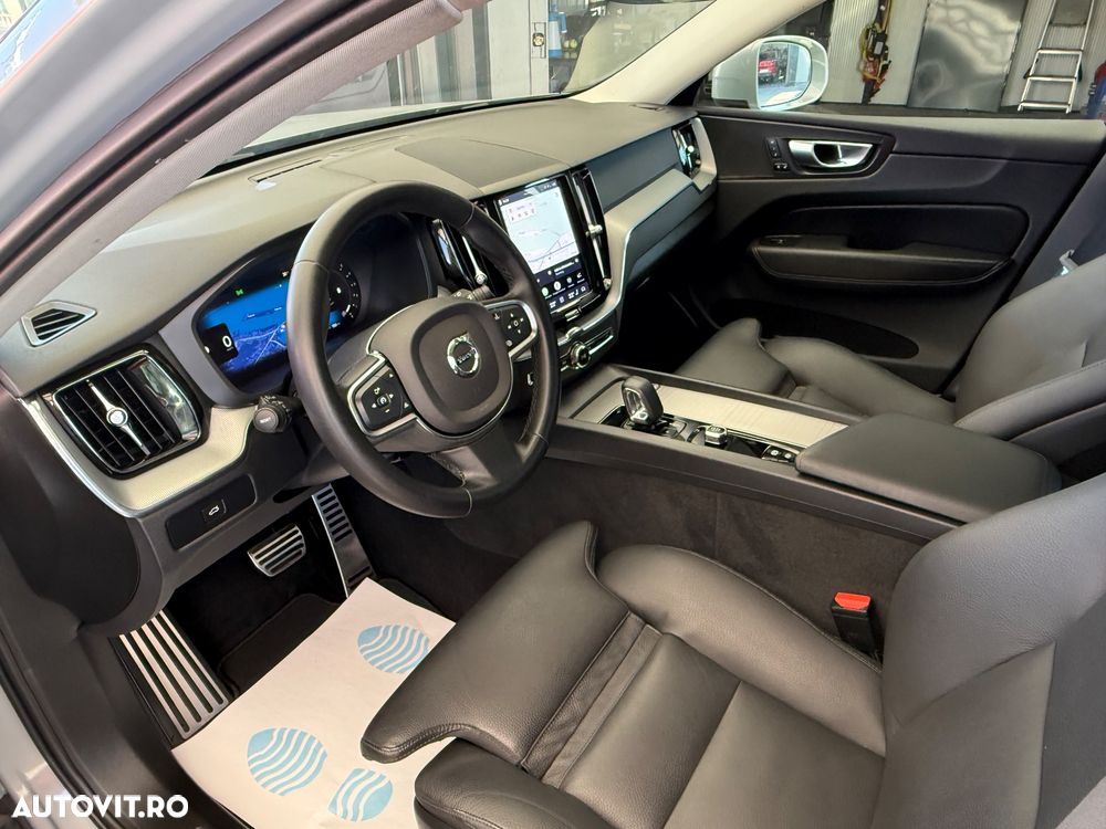 Volvo XC 60 B4 D Core - 3