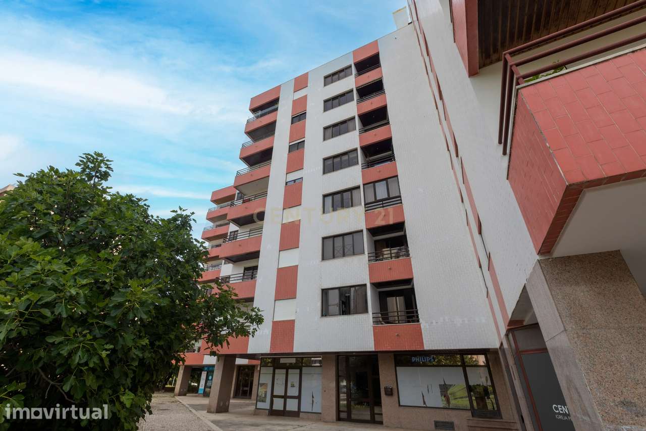 Apartamento T3 Miraflores - Oeiras com Garagem Box - Grande imagem: 5/43