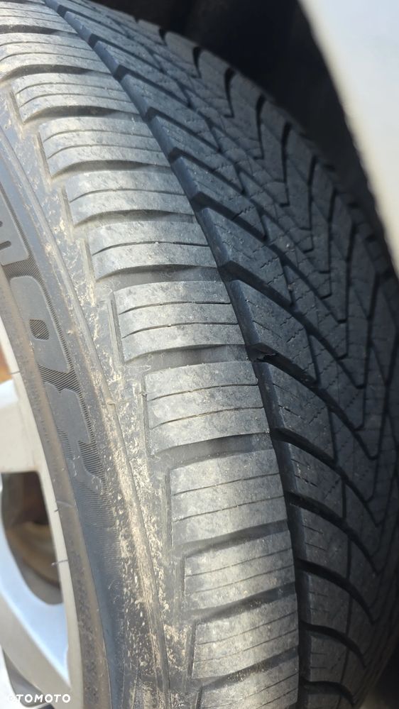 Volkswagen Golf - 15