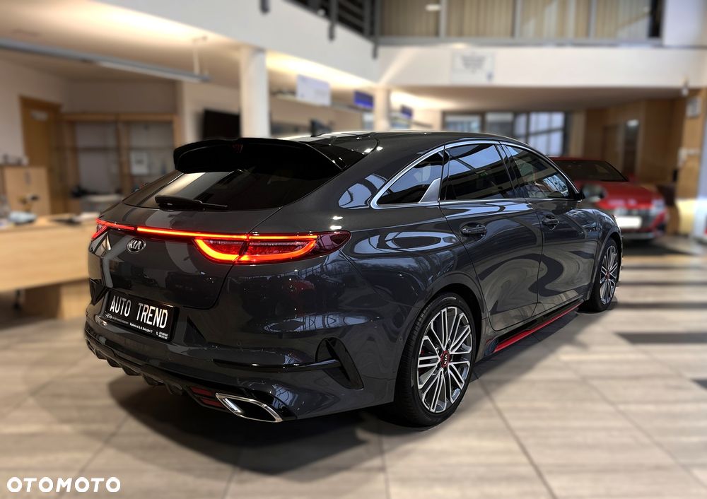 Kia ProCeed 1.6 T-GDI GT DCT - 5