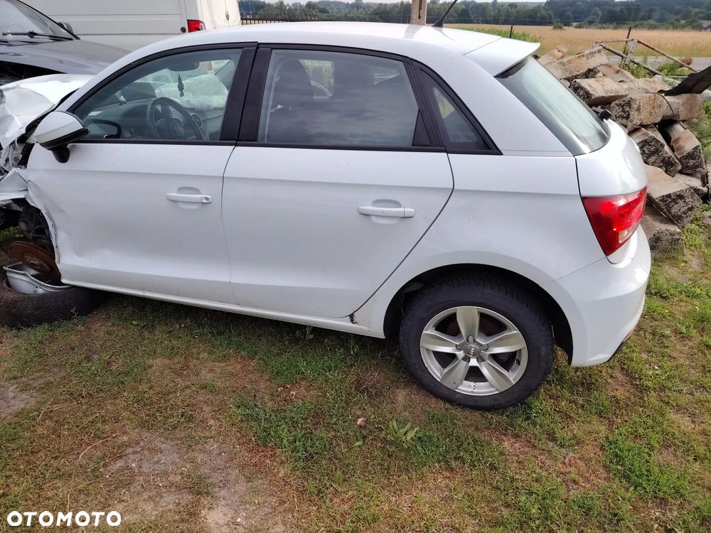 dach felga błotnik tył cwiartka LS9R audi a1 8x czesci - 1