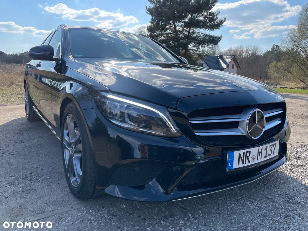 Mercedes-Benz C-Class 2018 photo 3