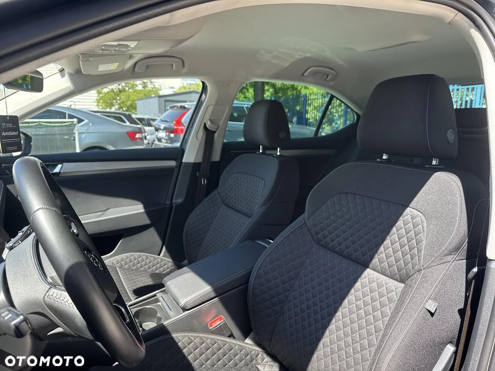 Skoda Superb 2.0 TSI Ambition DSG - 12