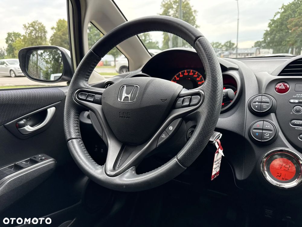 Honda Jazz 1.4 Executive - 23