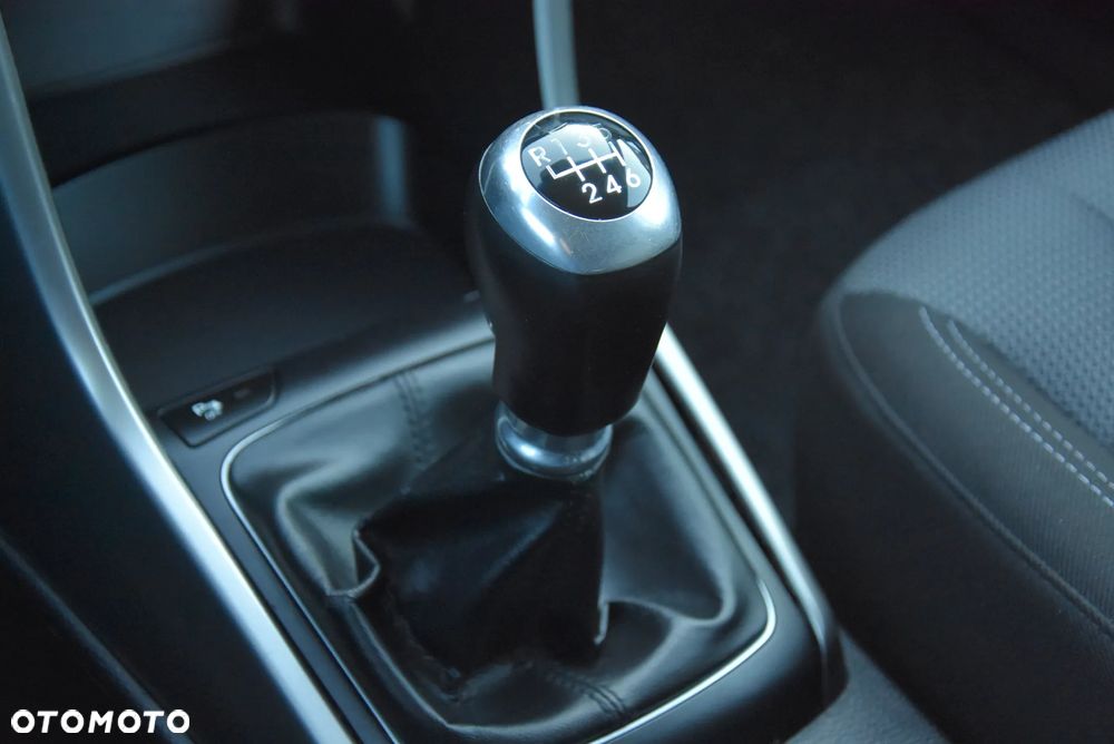 Hyundai i30 blue 1.6 GDI YES Gold - 34