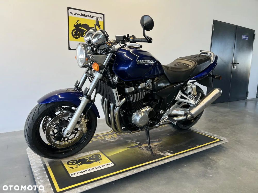Suzuki GSX - 4