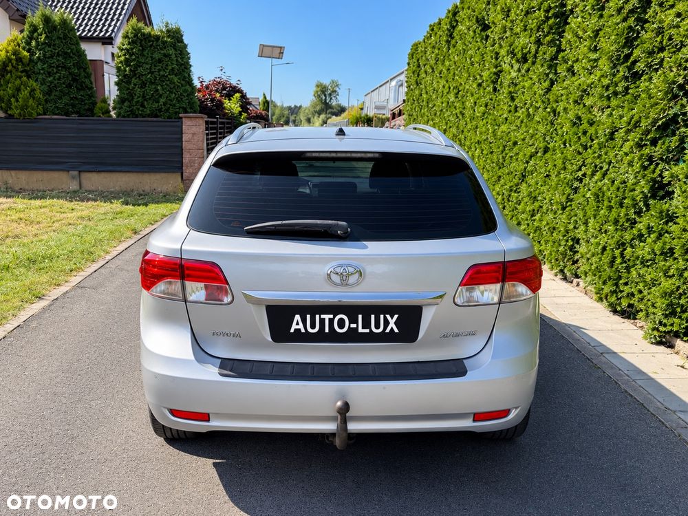 Toyota Avensis Touring Sports 1.8 Executive - 3