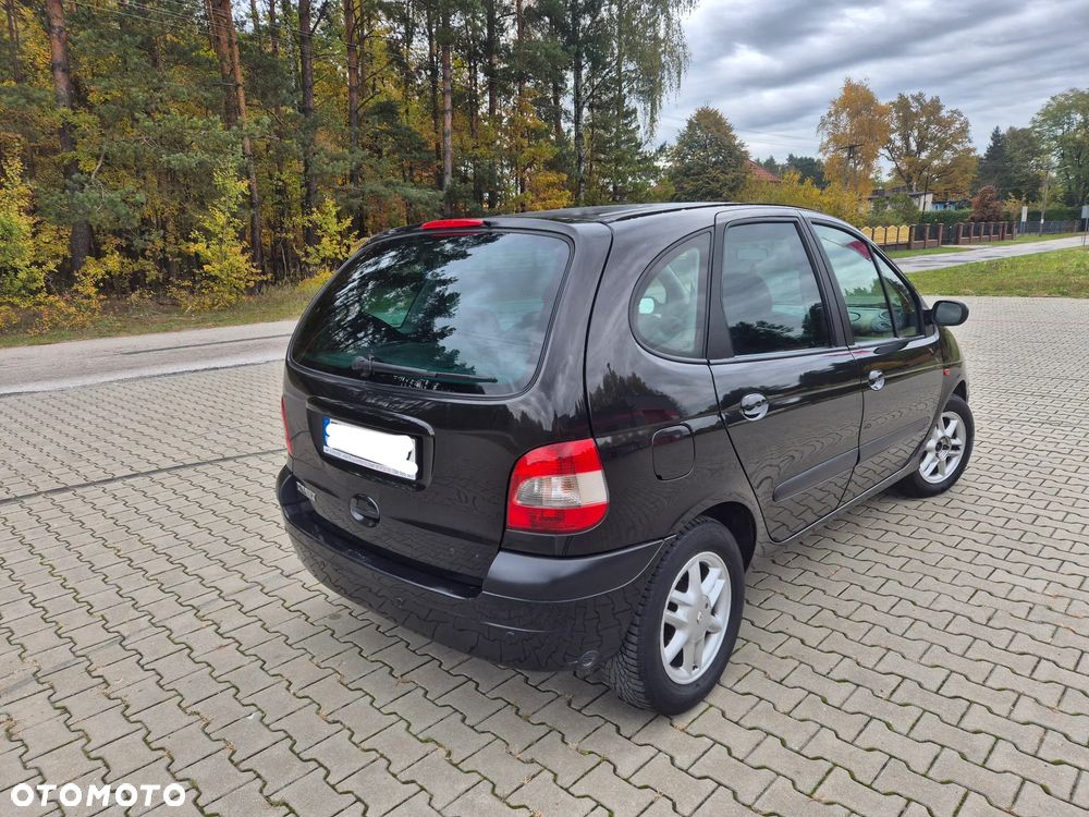 Renault Scenic - 13