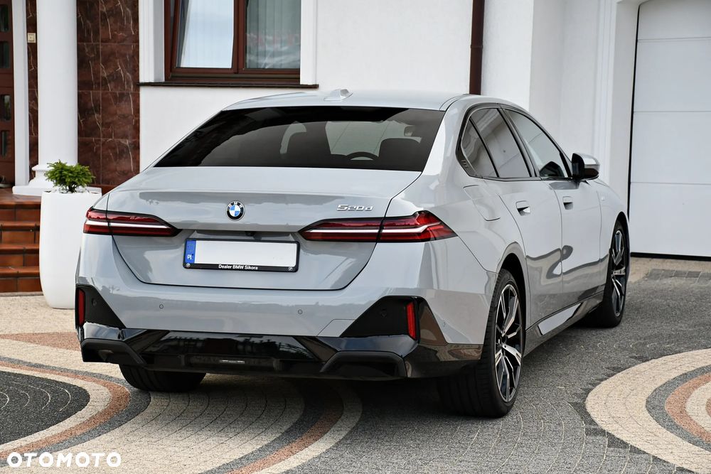 BMW Seria 5 520d mHEV M Sport - 14