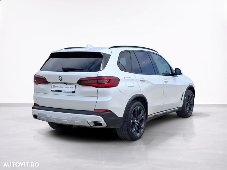 BMW X5 xDrive30d - 7