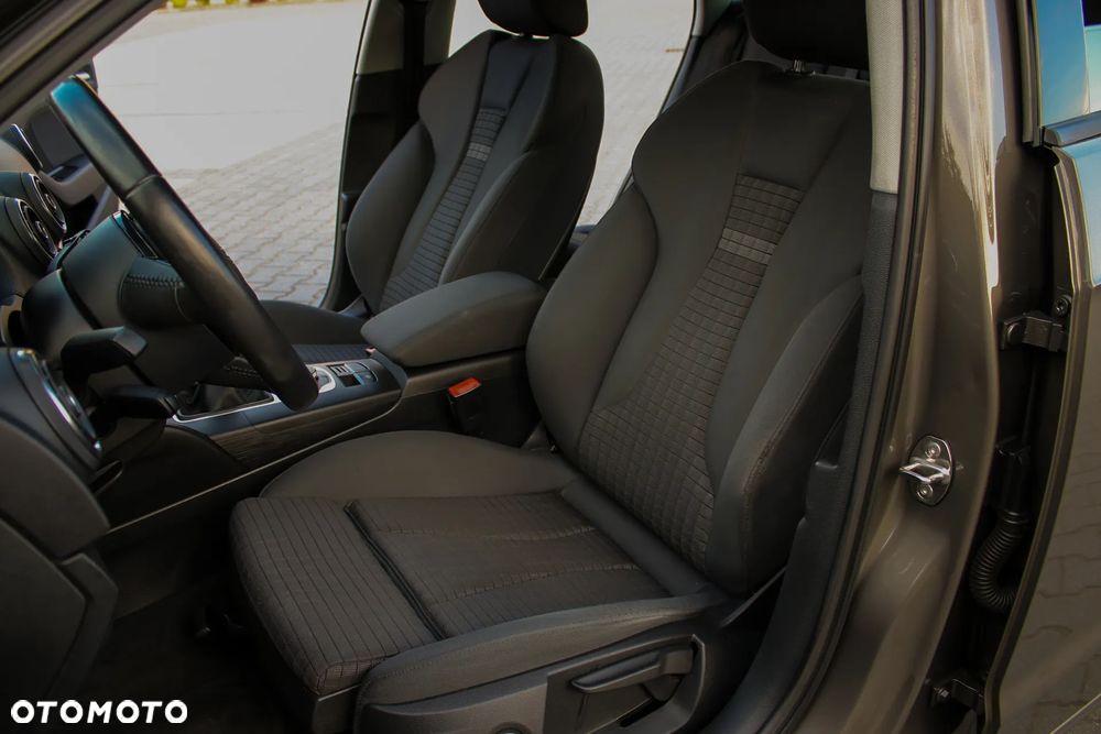 Audi A3 Sportback 1.4 TFSI Attraction - 33