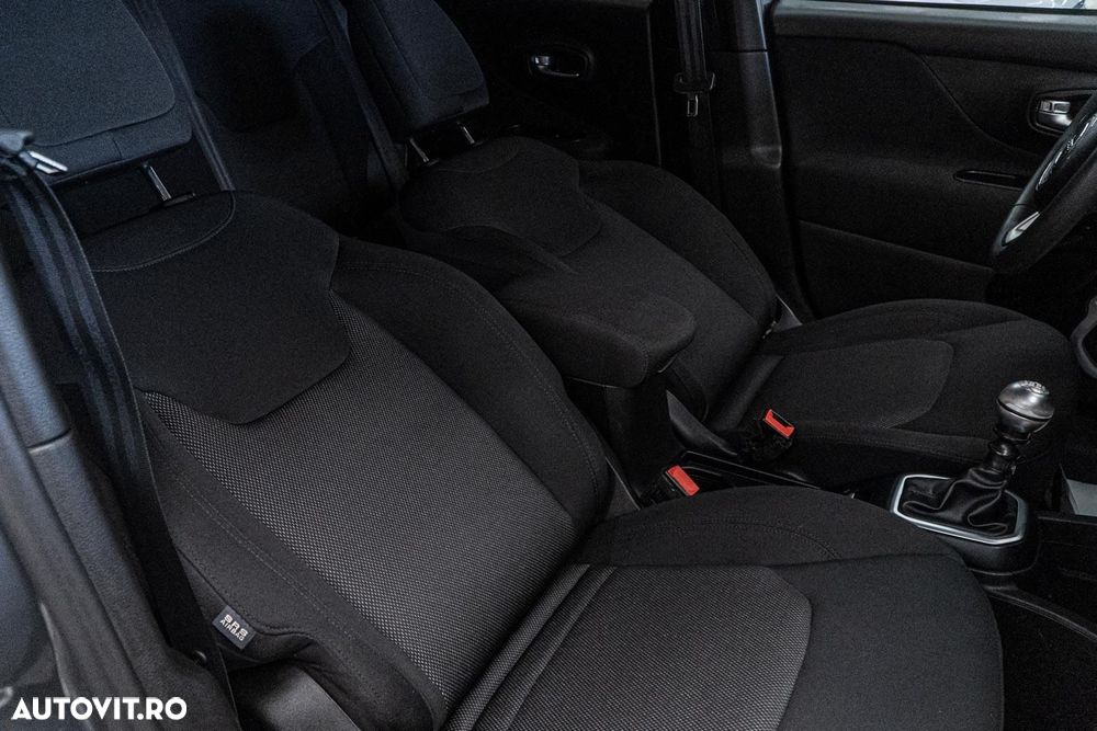 Jeep Renegade 1.0 T-GDI Limited - 31