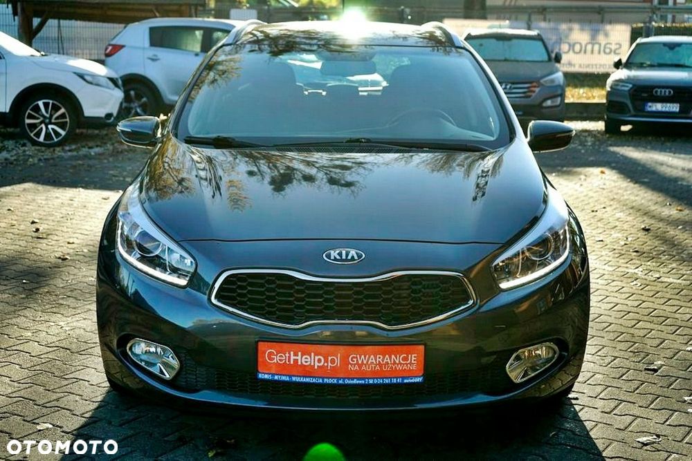 Kia Ceed - 10