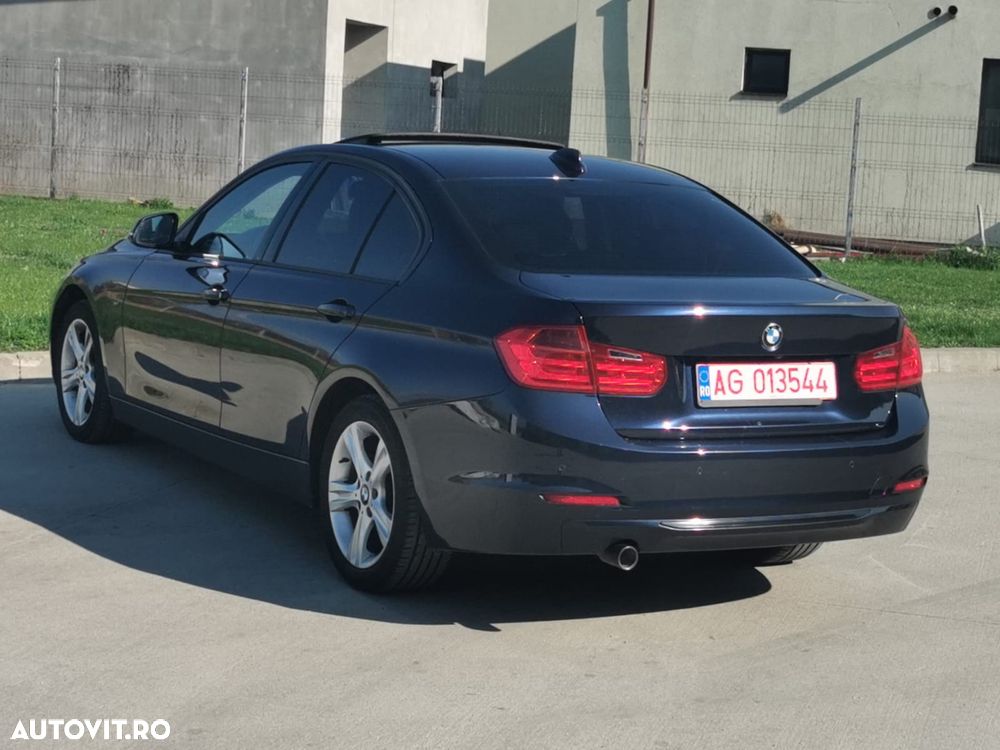 BMW Seria 3 318d DPF Aut. Edition Sport - 2