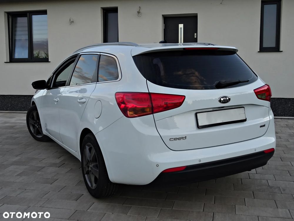 Kia Ceed - 19
