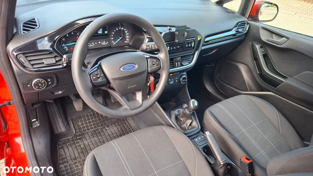Ford Fiesta 1.1 S&S COOL&CONNECT - 10