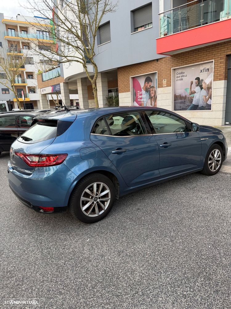 Renault Mégane 1.5 dCi Bose Edition - 4