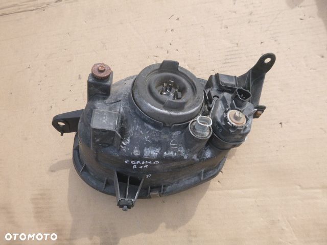 LAMPA PRAWY PRZÓD PRAWA PRZEDNIA TOYOTA COROLLA E11 - 4