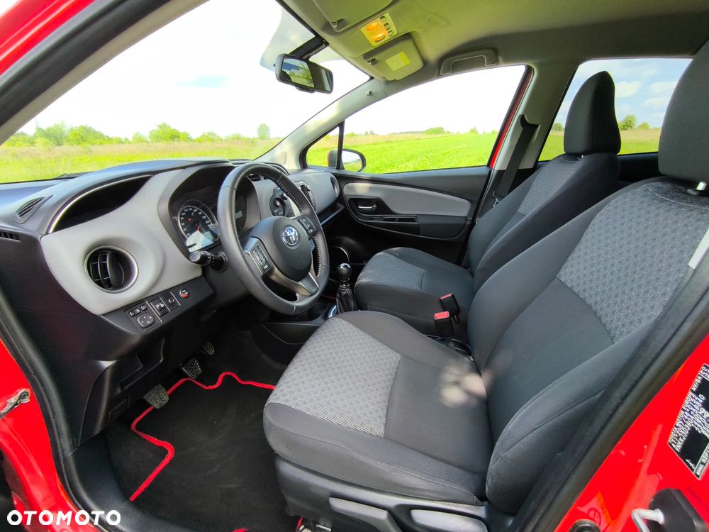 Toyota Yaris 1.33 VVT-i Executive - 18