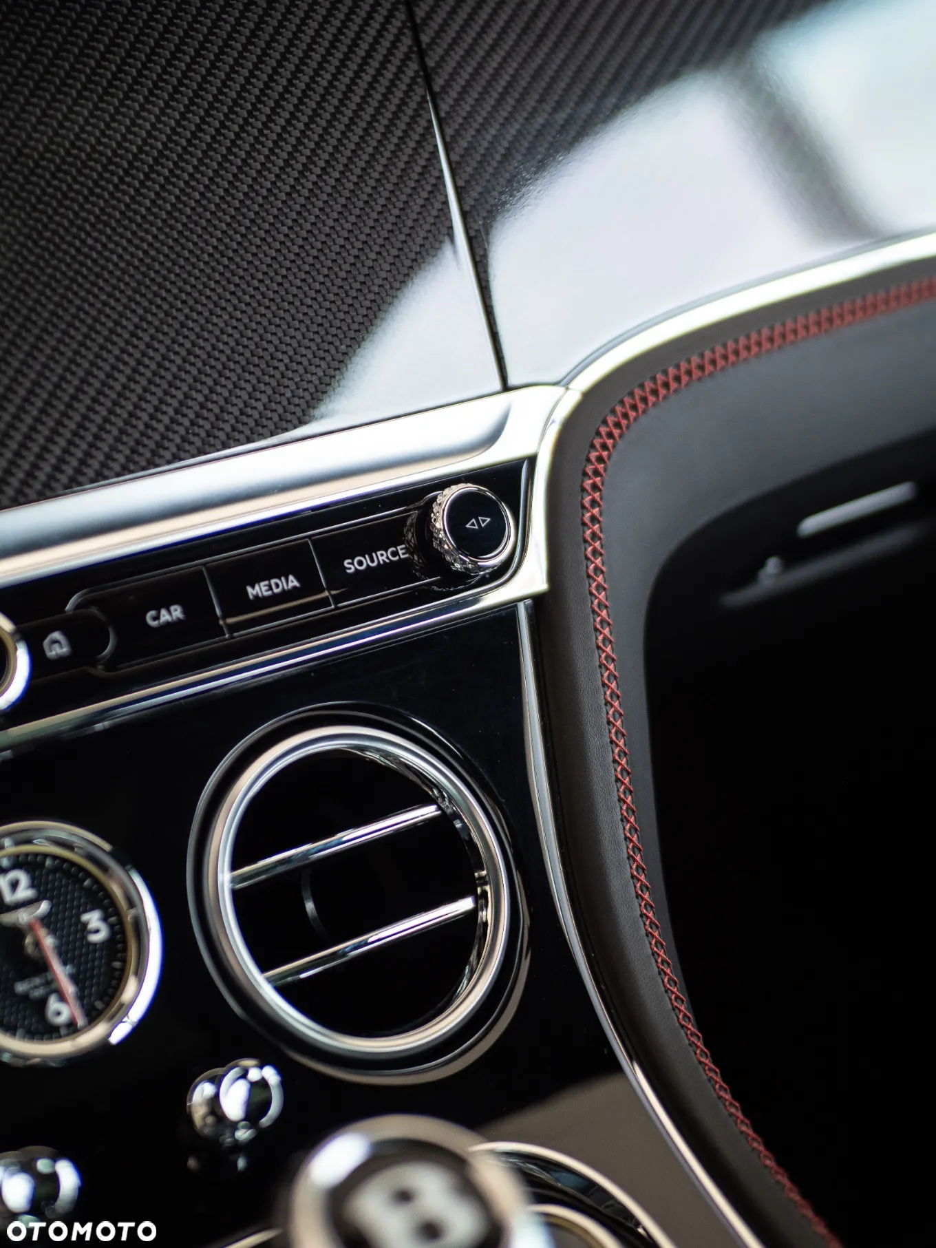 Bentley Continental GT New Convertible V8 Azure - 24