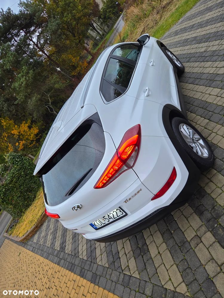 Hyundai Tucson blue 1.7 CRDi 2WD Style - 18