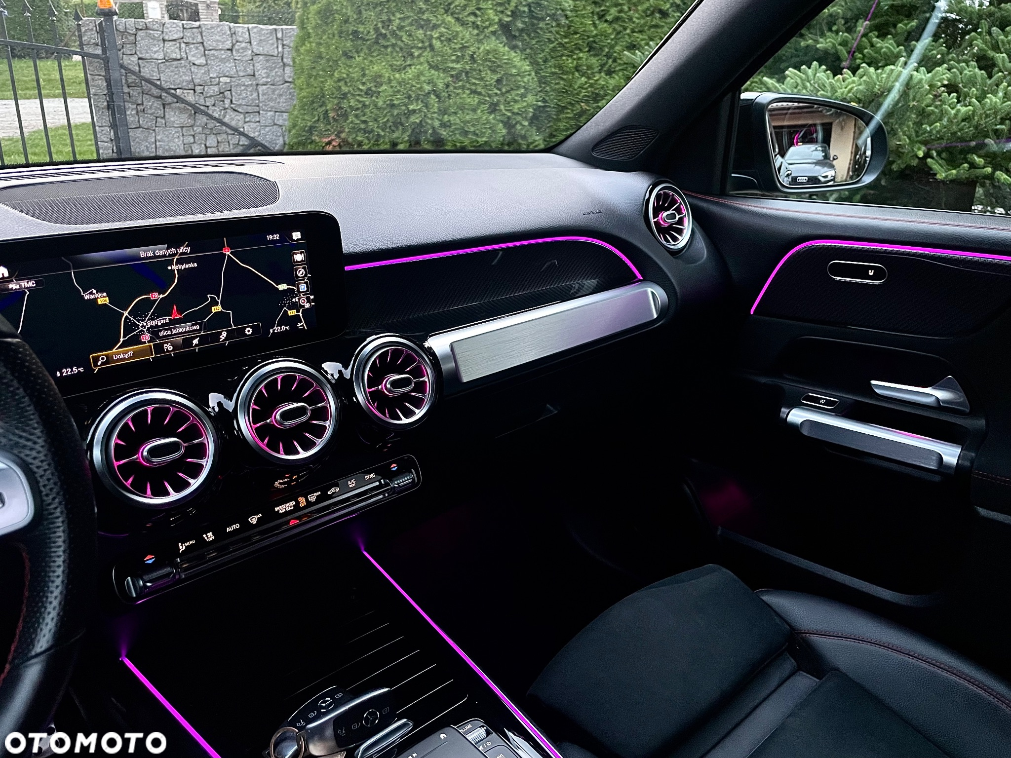 Mercedes-Benz GLB 200 d 8G-DCT AMG Line - 25