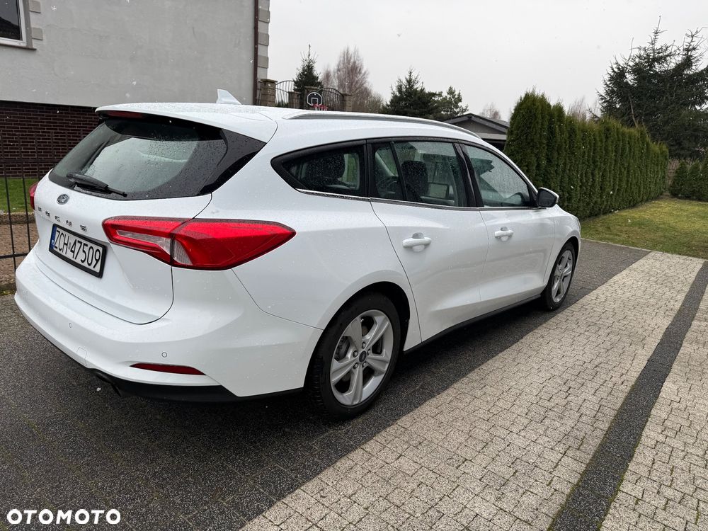 Ford Focus 1.5 TDCi DPF Start-Stopp-System Ambiente - 17