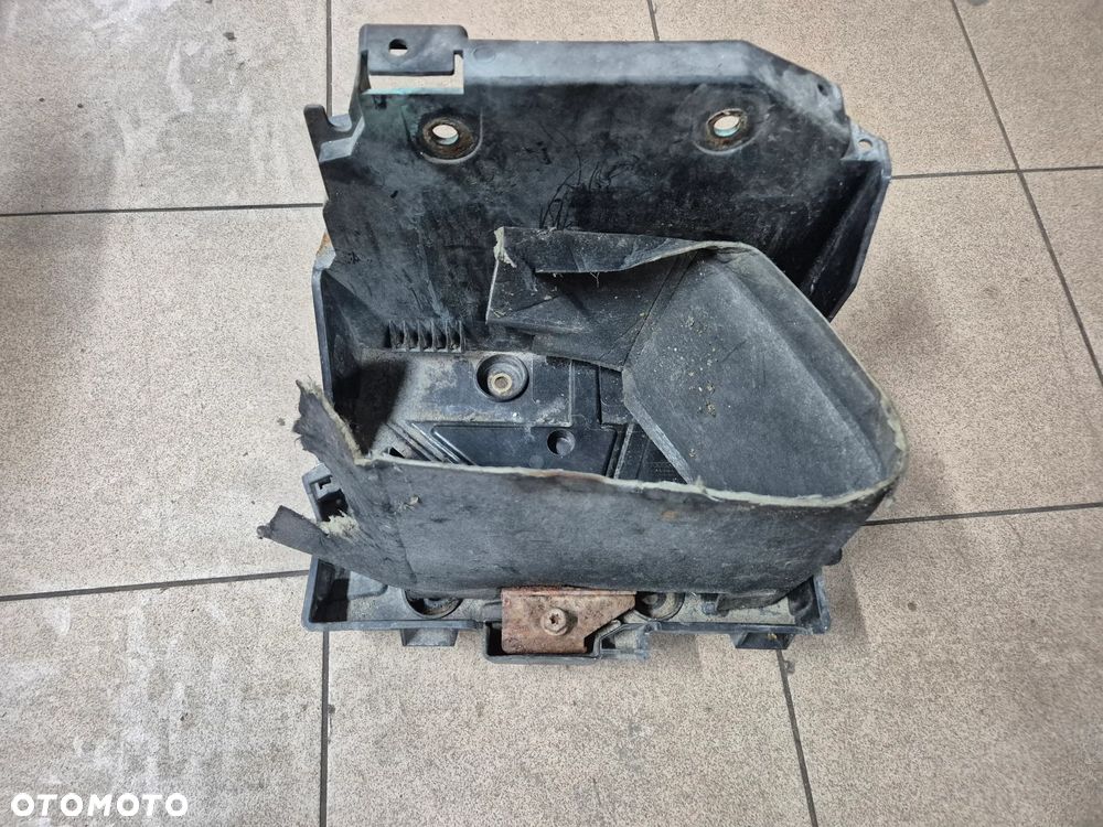 PODSTAWA AKUMULATORA RENAULT KANGOO II, MERCEDES CITAN 07-21r. - 1