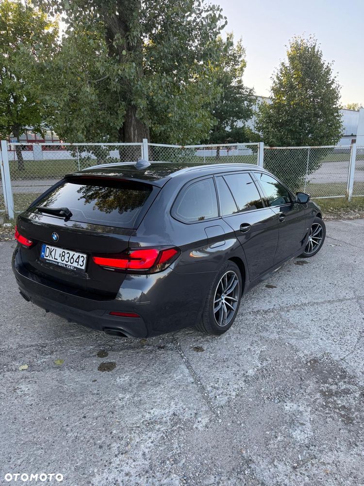 BMW Seria 5 520d xDrive M Sport Edition - 4