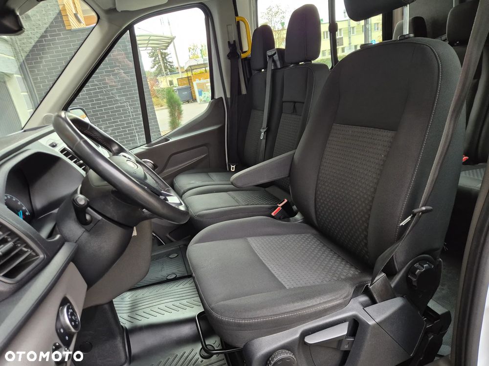 Ford TRANSIT BRYGADÓWKA L2H2 7 MIEJSC - 17
