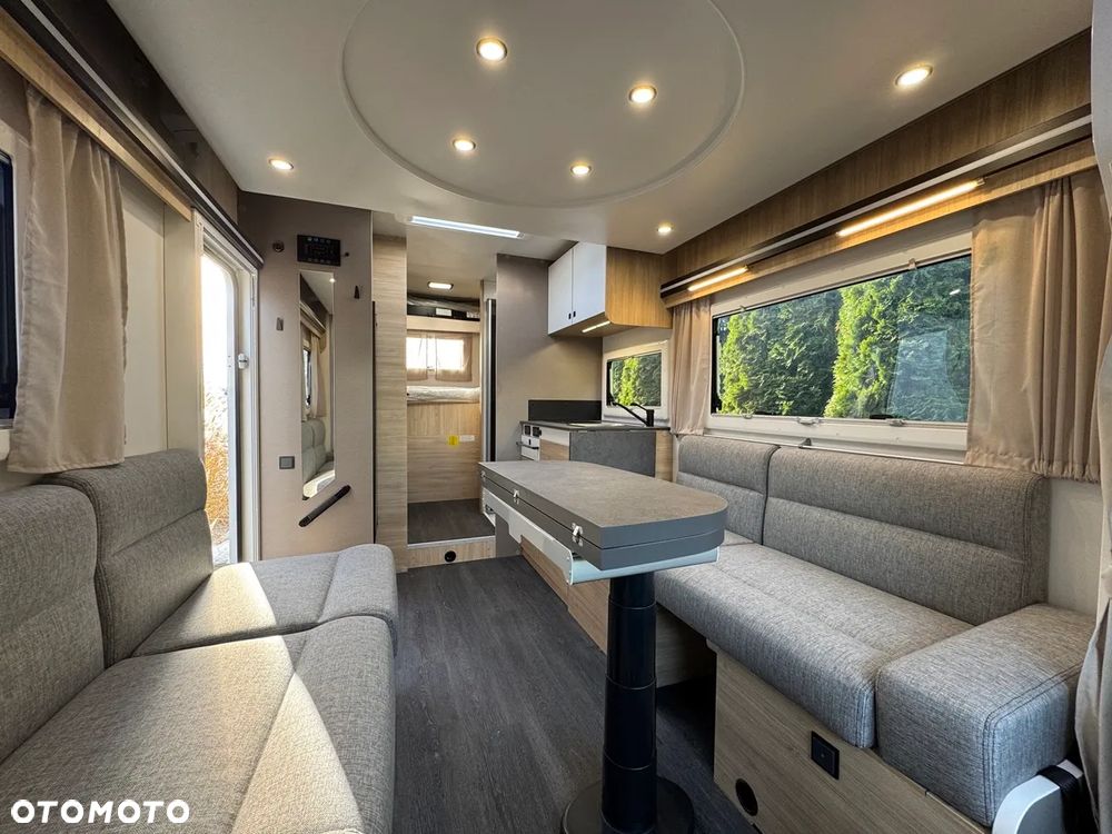 Ford Chausson 720 First Line - 10